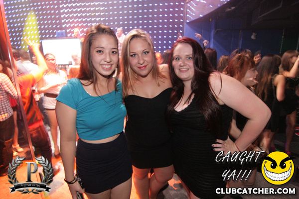 Gravity Soundbar nightclub photo 157 - June 7th, 2013