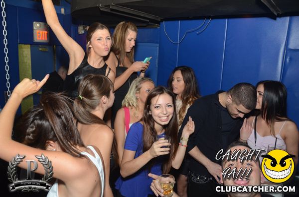 Gravity Soundbar nightclub photo 233 - June 7th, 2013