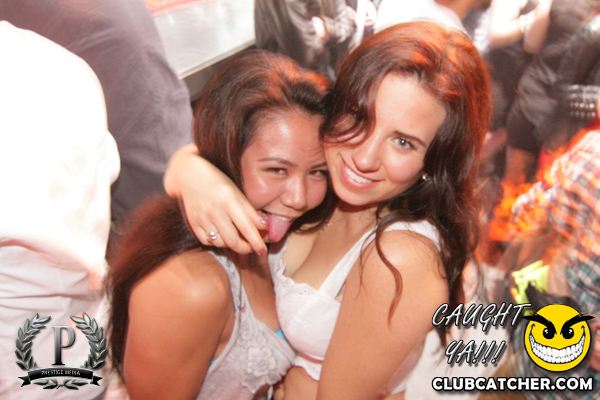 Gravity Soundbar nightclub photo 270 - June 7th, 2013