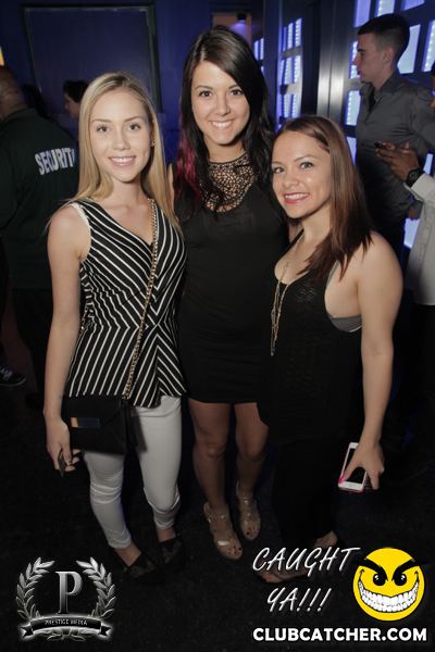 Gravity Soundbar nightclub photo 12 - June 14th, 2013