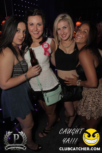 Gravity Soundbar nightclub photo 131 - June 14th, 2013