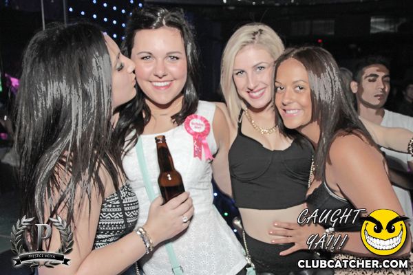 Gravity Soundbar nightclub photo 135 - June 14th, 2013