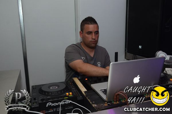 Gravity Soundbar nightclub photo 82 - June 14th, 2013