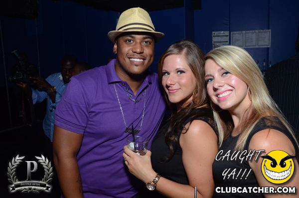 Gravity Soundbar nightclub photo 114 - June 21st, 2013