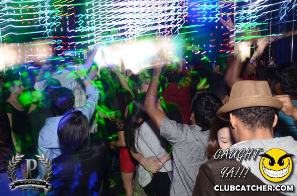 Gravity Soundbar nightclub photo 156 - June 21st, 2013