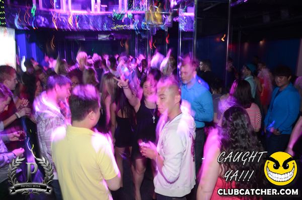 Gravity Soundbar nightclub photo 141 - June 28th, 2013