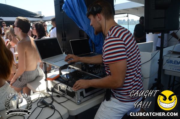 Boat Cruise party venue photo 512 - July 14th, 2013