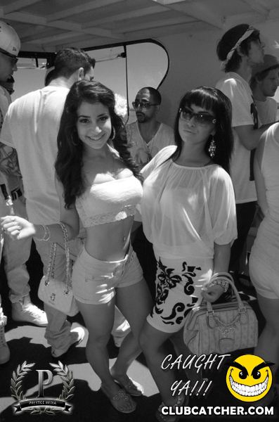 Boat Cruise party venue photo 535 - July 14th, 2013