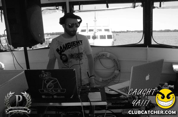 Boat Cruise party venue photo 595 - July 14th, 2013