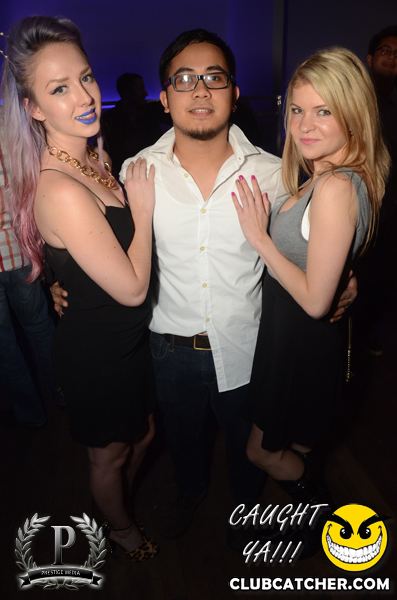 Cove 31 lounge photo 23 - November 16th, 2013