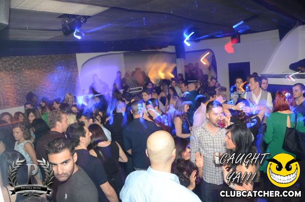 Cove 31 lounge photo 35 - November 16th, 2013