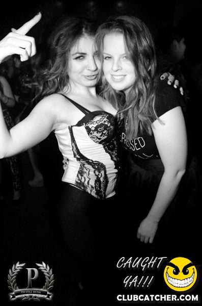 Cove 31 lounge photo 41 - November 16th, 2013