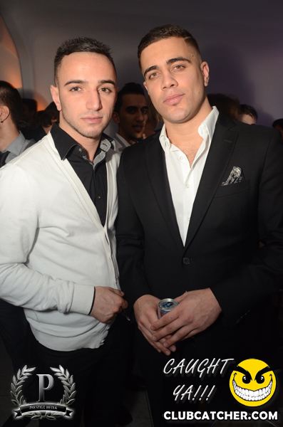 Cove 31 lounge photo 6 - November 16th, 2013