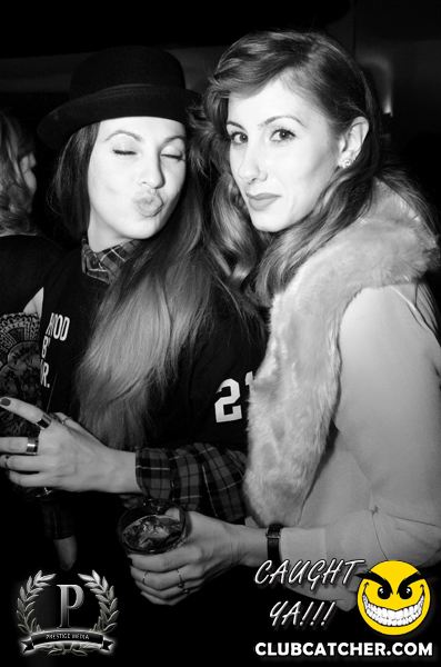 Cove 31 lounge photo 64 - November 16th, 2013