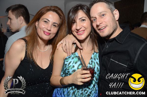 Cove 31 lounge photo 92 - November 16th, 2013