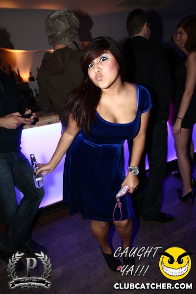 Cove 31 lounge photo 16 - November 23rd, 2013