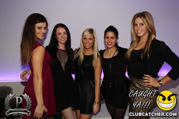 Cove 31 lounge photo 3 - November 23rd, 2013