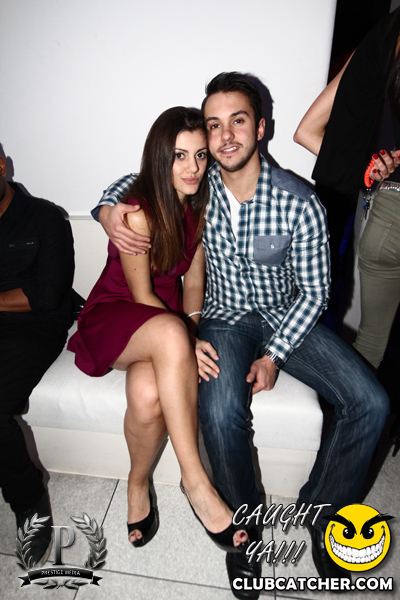 Cove 31 lounge photo 10 - November 23rd, 2013