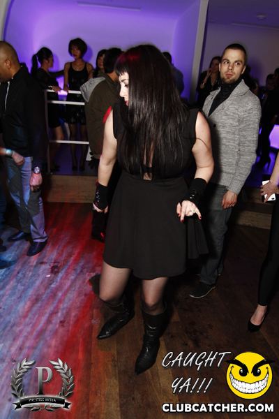 Cove 31 lounge photo 134 - November 30th, 2013