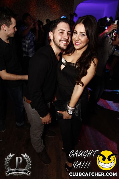 Cove 31 lounge photo 15 - November 30th, 2013