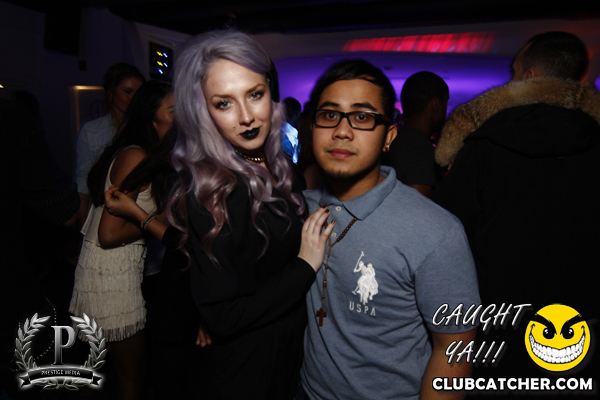 Cove 31 lounge photo 22 - November 30th, 2013