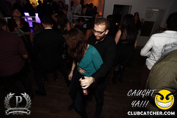 Cove 31 lounge photo 29 - November 30th, 2013