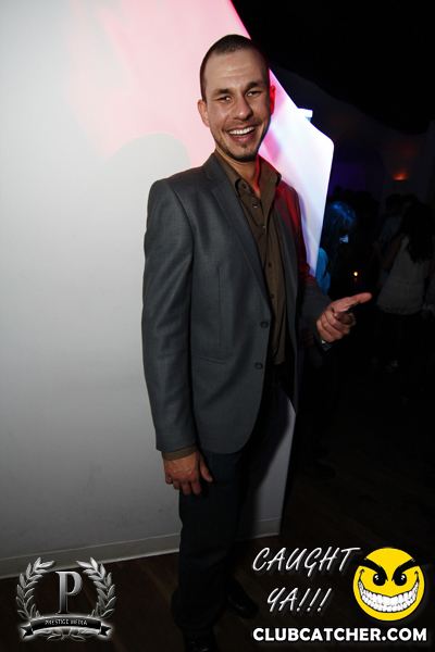 Cove 31 lounge photo 30 - November 30th, 2013