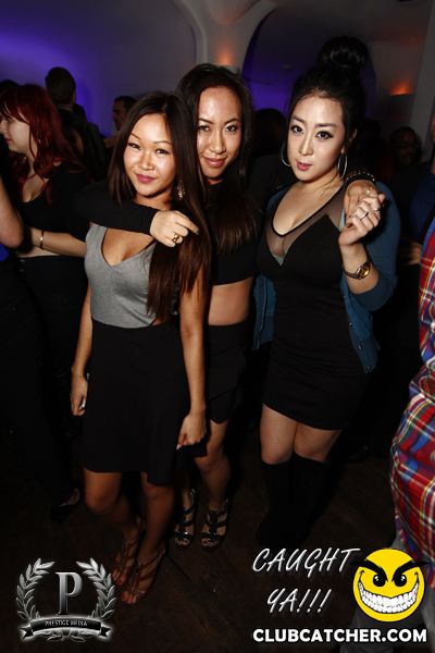 Cove 31 lounge photo 4 - November 30th, 2013