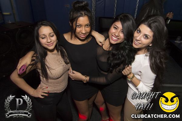 Gravity Soundbar nightclub photo 29 - December 6th, 2013