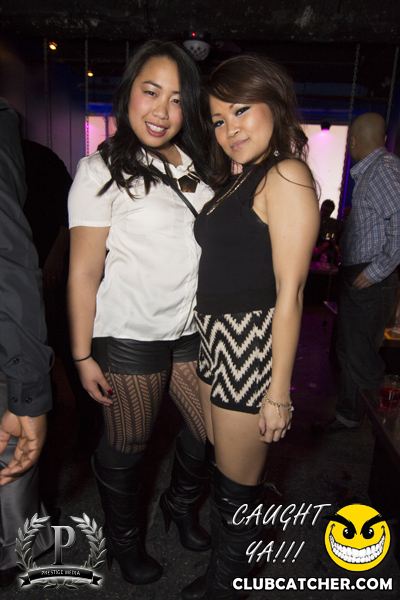 Gravity Soundbar nightclub photo 32 - December 6th, 2013