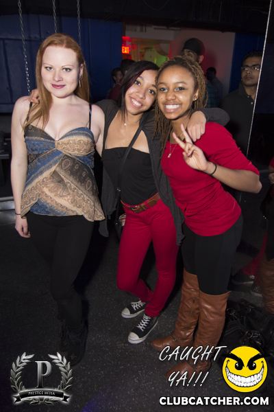 Gravity Soundbar nightclub photo 42 - December 6th, 2013