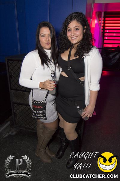 Gravity Soundbar nightclub photo 67 - December 6th, 2013