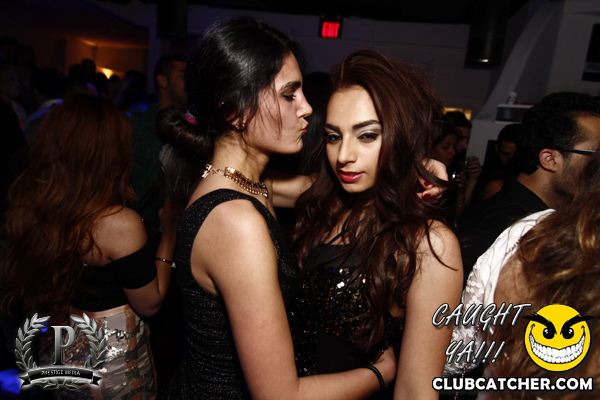 Cove 31 lounge photo 30 - December 7th, 2013