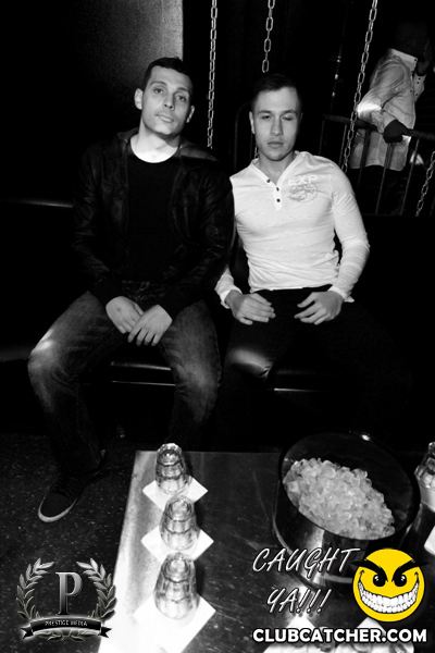 Gravity Soundbar nightclub photo 165 - December 13th, 2013