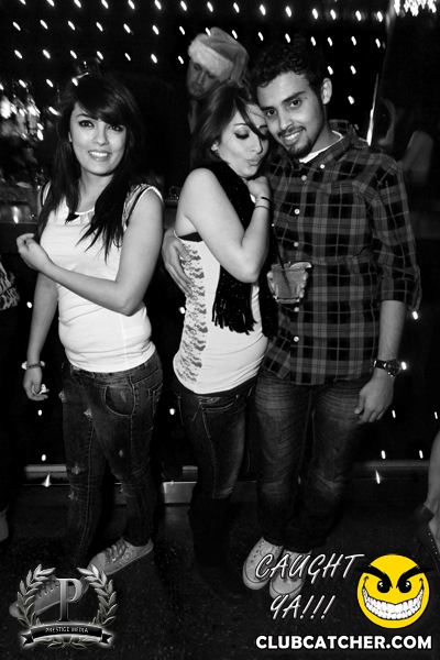 Gravity Soundbar nightclub photo 177 - December 13th, 2013