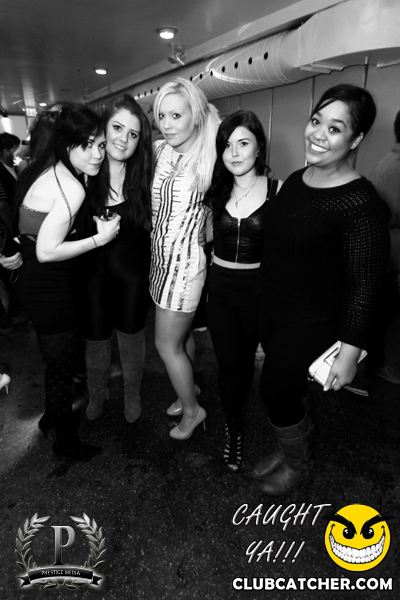 Gravity Soundbar nightclub photo 33 - December 13th, 2013