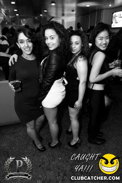 Gravity Soundbar nightclub photo 41 - December 13th, 2013