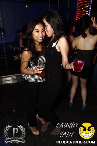 Gravity Soundbar nightclub photo 78 - December 13th, 2013