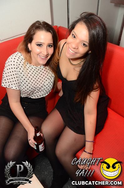 Gravity Soundbar nightclub photo 7 - December 20th, 2013