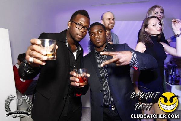 Cove 31 lounge photo 102 - December 21st, 2013