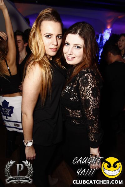 Cove 31 lounge photo 29 - December 21st, 2013