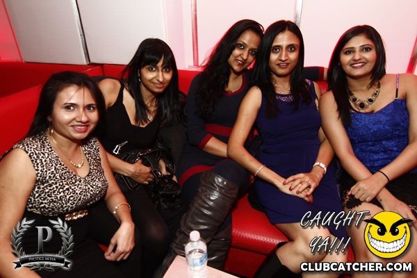 Gravity Soundbar nightclub photo 191 - December 27th, 2013