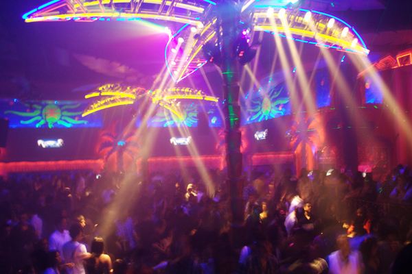 Luxy nightclub photo 1 - March 12th, 2011