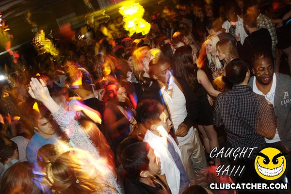 Embassy nightclub photo 1 - April 9th, 2011