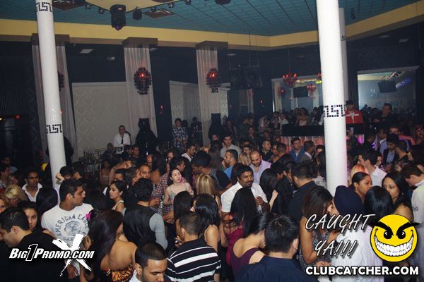 Luxy nightclub photo 1 - April 22nd, 2011