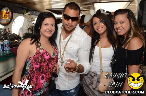 Luxy nightclub photo 51 - June 26th, 2011