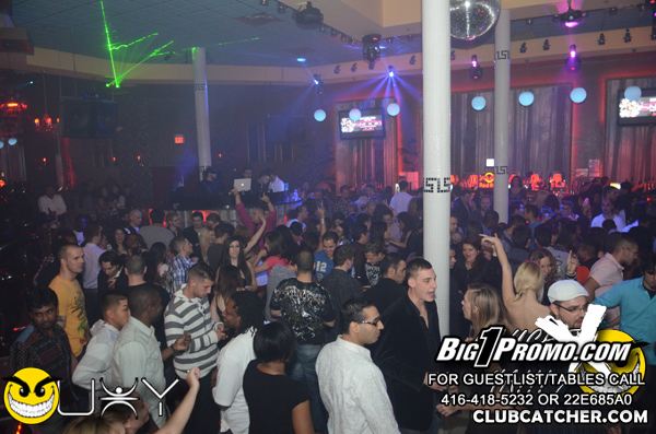Luxy nightclub photo 341 - November 18th, 2011