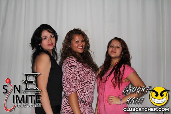 Epic lounge photo 19 - April 21st, 2012