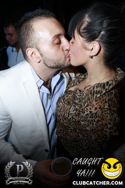 Ohso nightclub photo 72 - December 8th, 2012