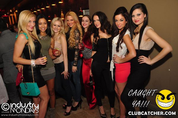 C lounge photo 405 - December 17th, 2012